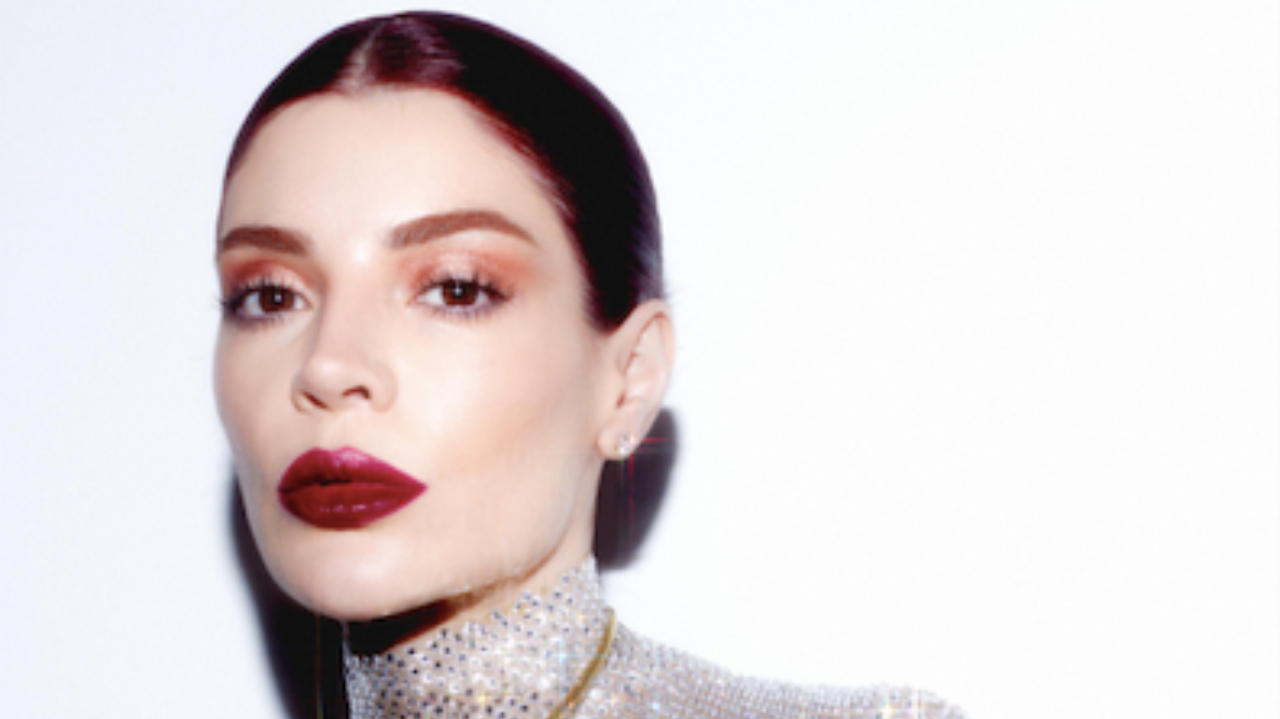 Bazar da Gkay: moda e solidariedade com doações de famosos