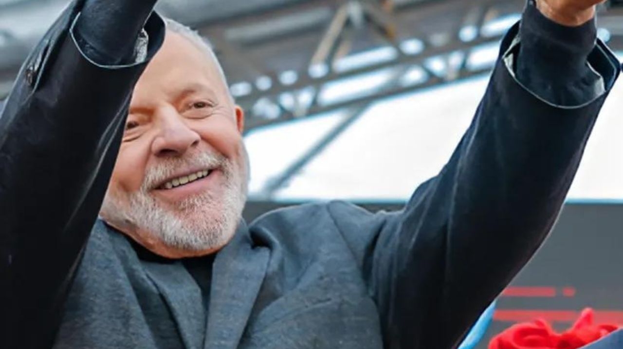 Presidente Lula aprova a lei que acaba com o benefício do “Saque-Aniversário”