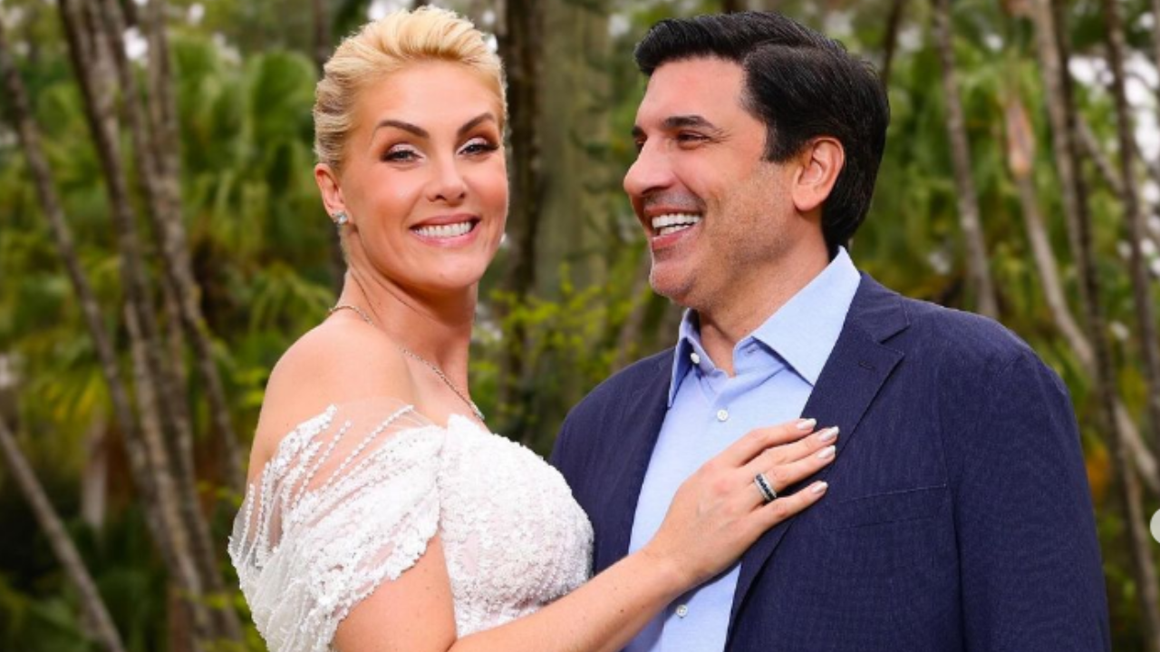 Ana Hickmann e Edu: padre e pastor abençoam alianças em cerimônia com filhos