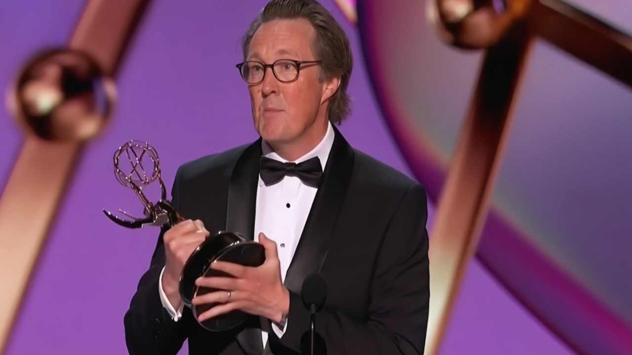 Emmy 2024: Will Smith vence na categoria Melhor Roteiro de Série Dramática por “Slow Horses”