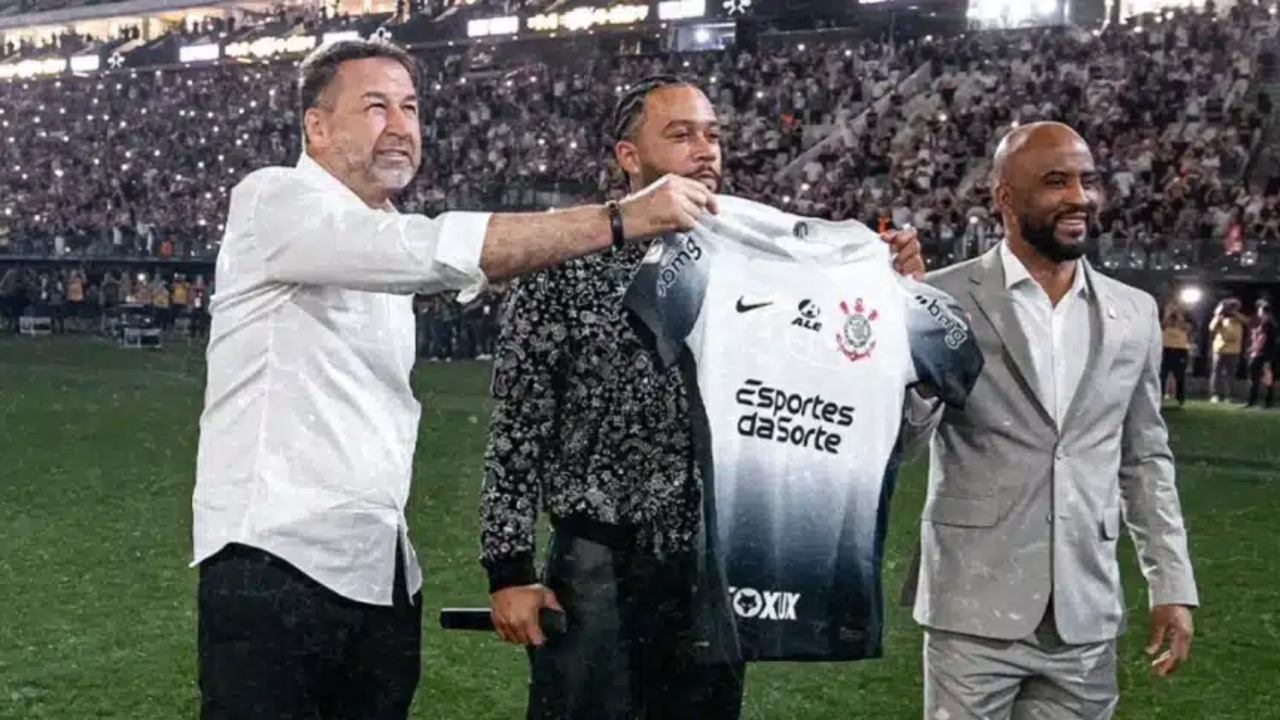 Corinthians aumenta folha salarial com contratações na última janela