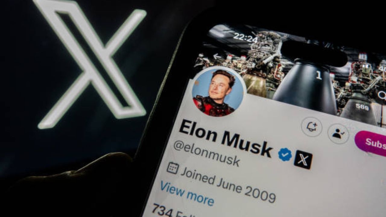 Rede social X volta a funcionar para partes dos usuários brasileiros