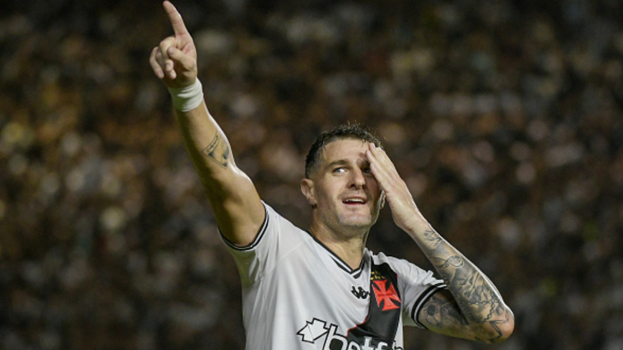 Vegetti participa da maioria dos jogos do Vasco em 2024
