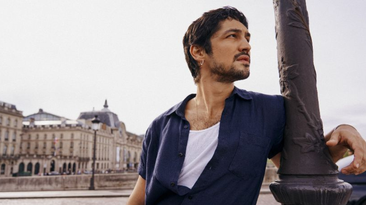 Gabriel Leone dispara sobre gravações de Senna: “Sem dúvida, o maior desafio da minha carreira”