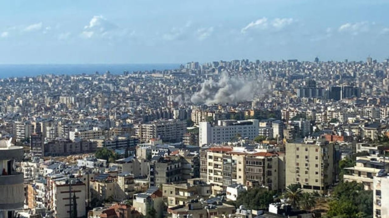 Israel bombardeia Beirute em ataque direcionado ao Hezbollah e deixa 14 mortos