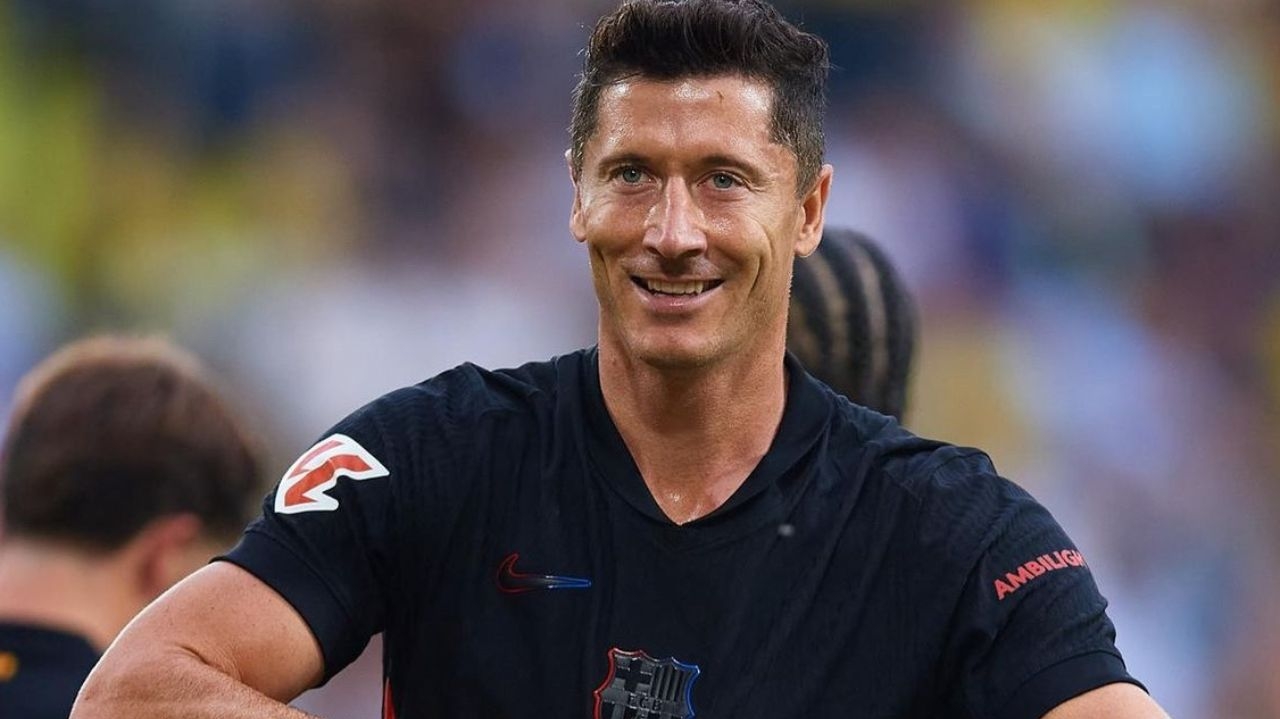 Lewandowski tem sete gols em sete partidas e lidera a equipe invicta do Barcelona