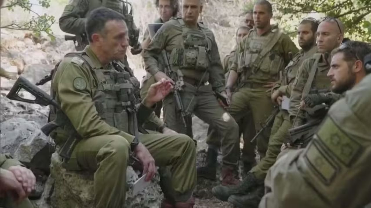 Chefe das Forças Armadas de Israel prepara tropas para possível invasão do Líbano