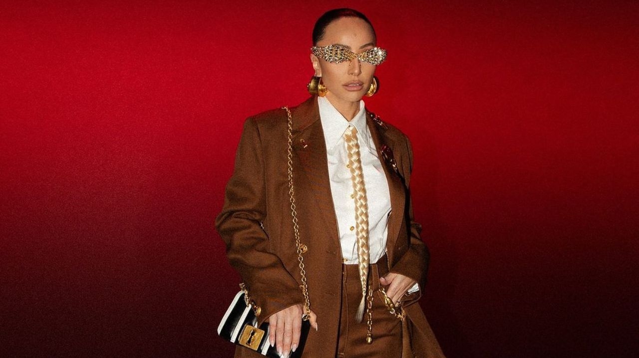 Sabrina Sato prestigia desfile da Schiaparelli na Semana de Moda de Paris