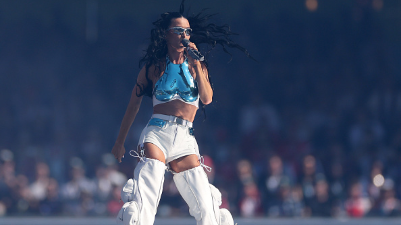 Katy Perry encanta na final da AFL com performance marcante