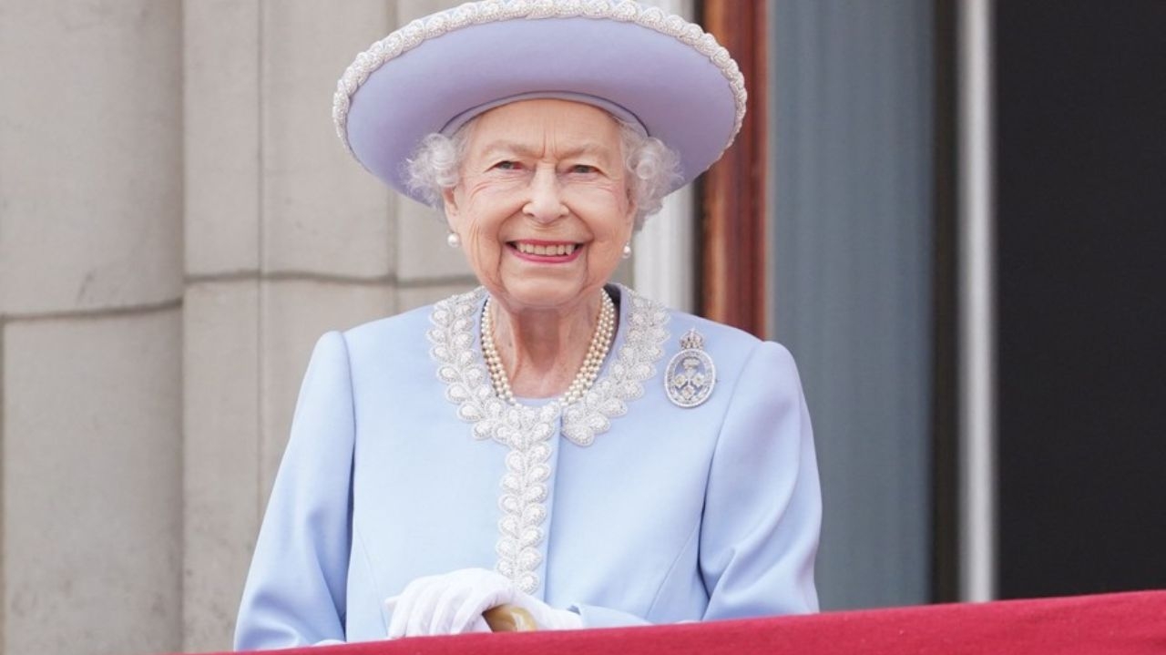 Entenda por que a Rainha negou título de princesa a Kate após casamento com William