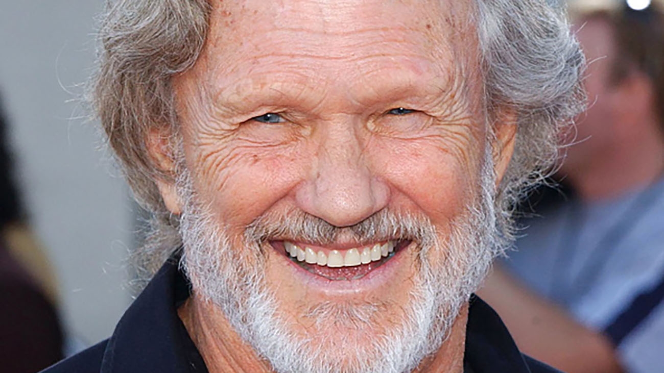 Morre aos 88 anos Kris KrisTofferson ator de “Nasce Uma Estrela”