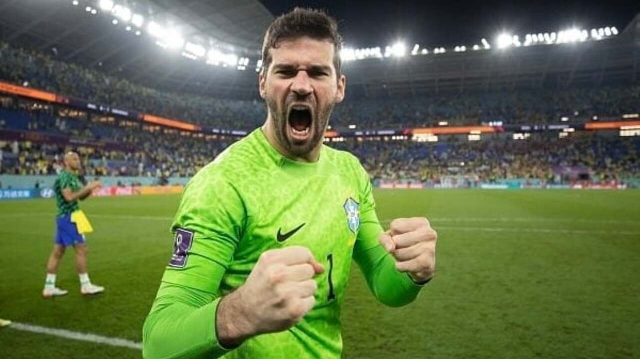 Alisson está na mira do Bayern de Munique para substituir Neuer, diz jornal