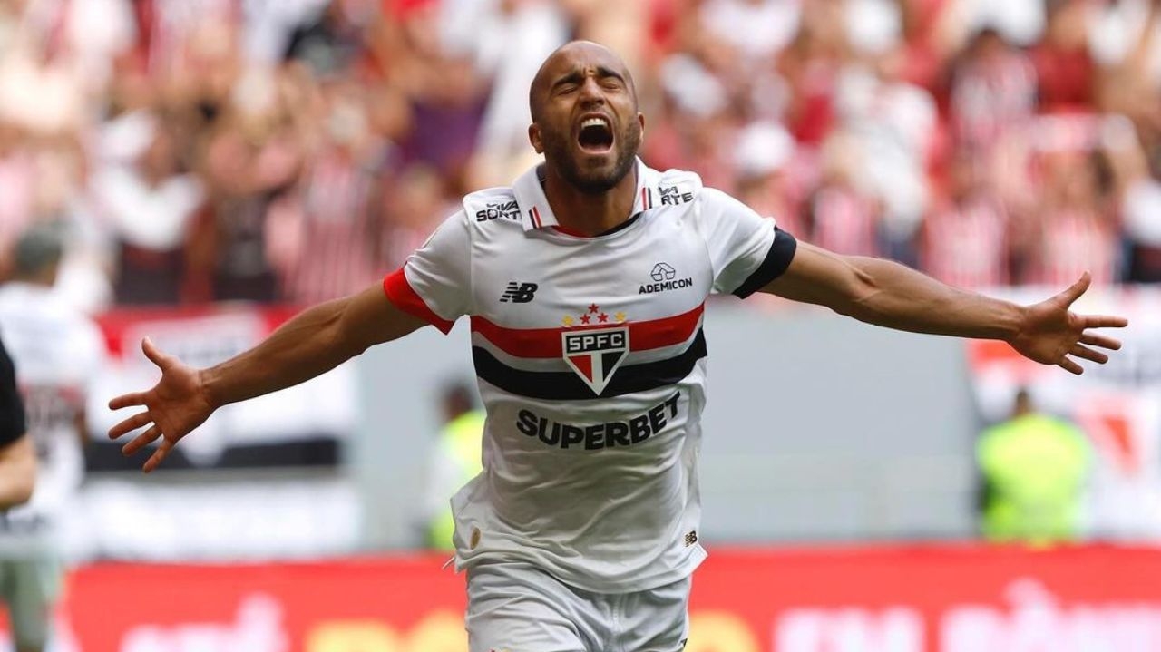 Lucas Moura é novamente decisivo contra o Corinthians: confira números do atacante