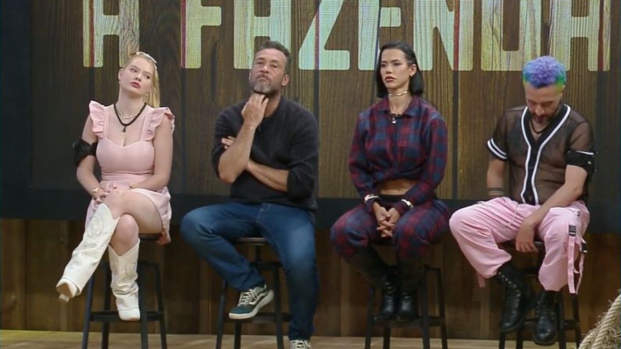 A Fazenda 16: Julia, Juninho, Larissa e Fernando formam a roça desta semana