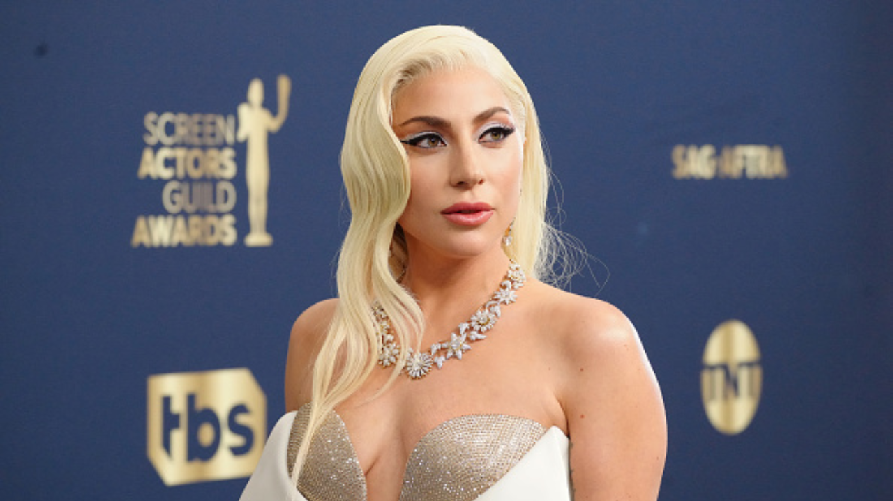 Lady Gaga conquista 100 milhões de ouvintes mensais no Spotify