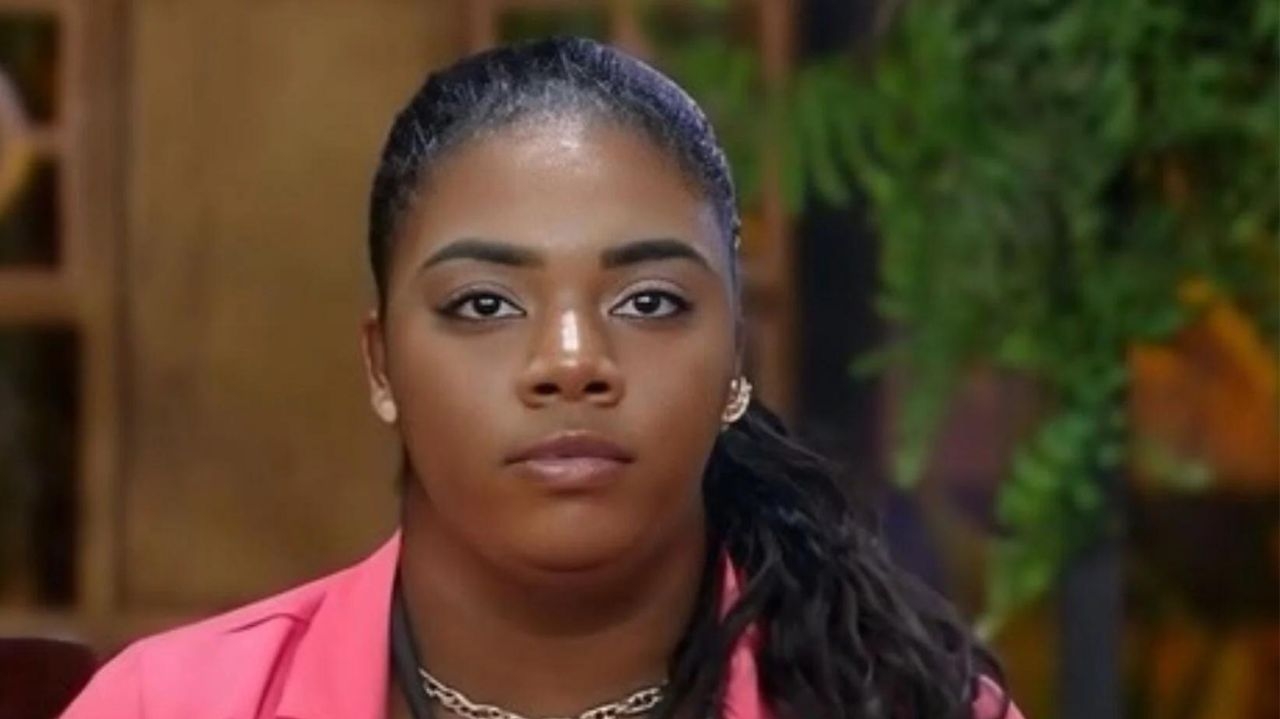 A Fazenda 16: Raquel Brito precisou ser socorrida às pressas, durante prova de fogo