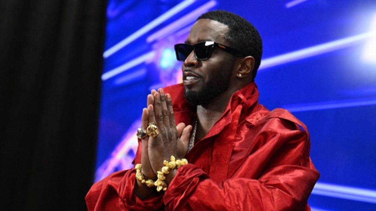 Mulher acusa Sean “Diddy” Combs de ter usado óleo corporal com drogas para estuprá-la