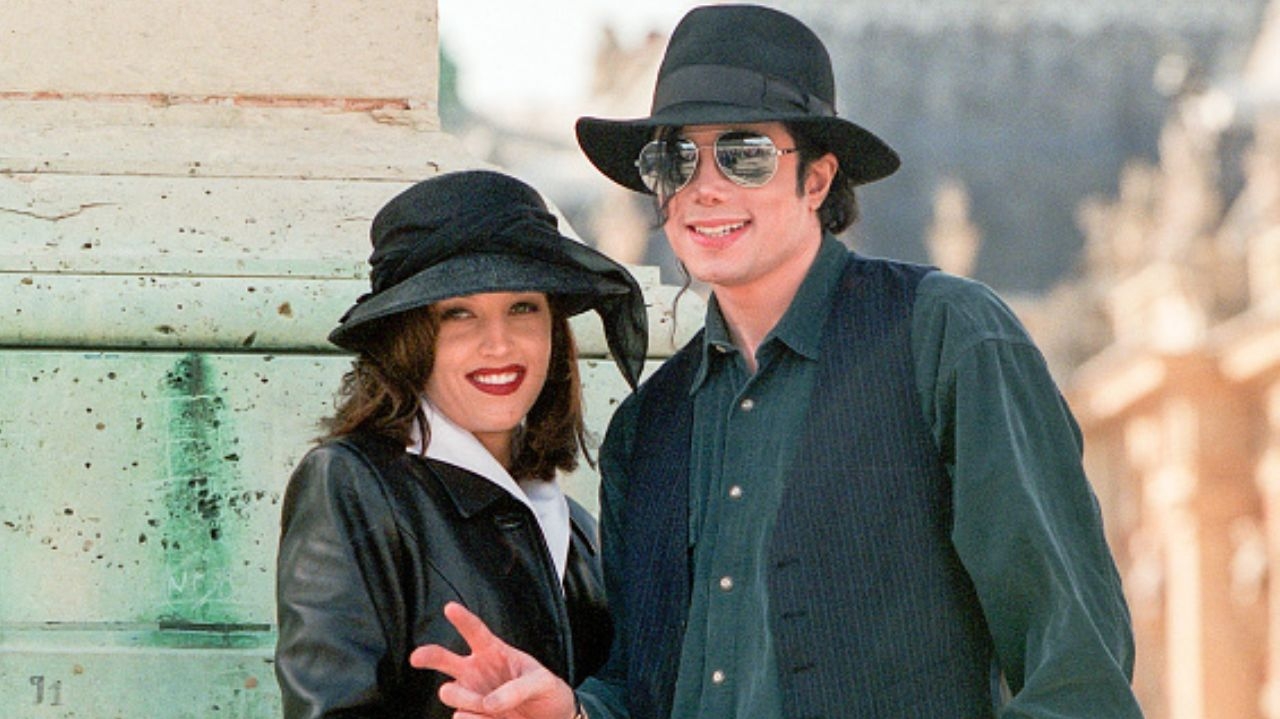Em livro póstumo Lisa Presley revela que Michael Jackson ainda era virgem aos 35 anos