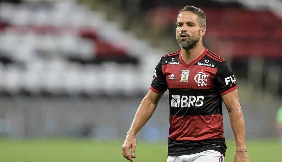 Mesmo com o Flamengo vivendo uma grande fase, Diego Ribas é criticado pelos torcedores