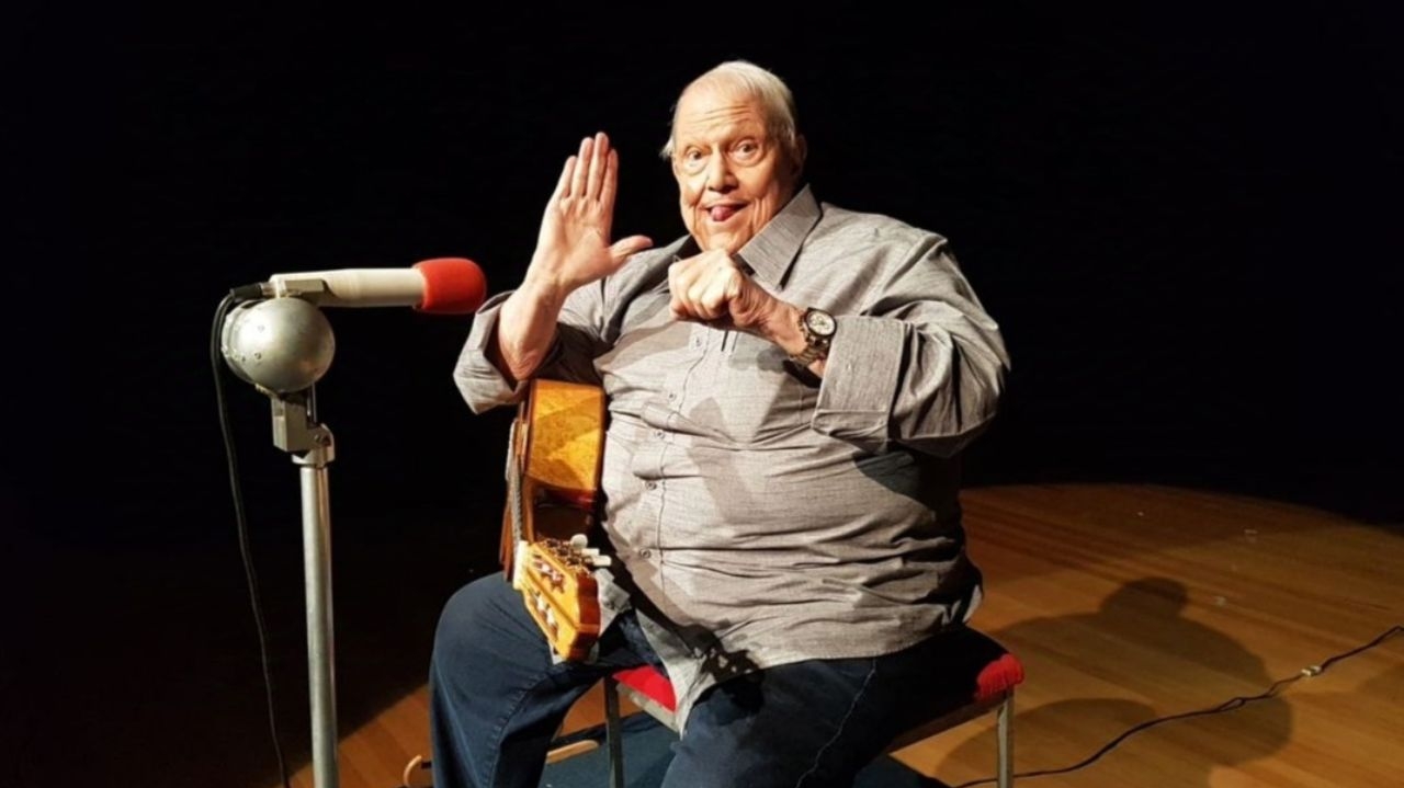 Humoristas lamentam morte do comediante Ary Toledo