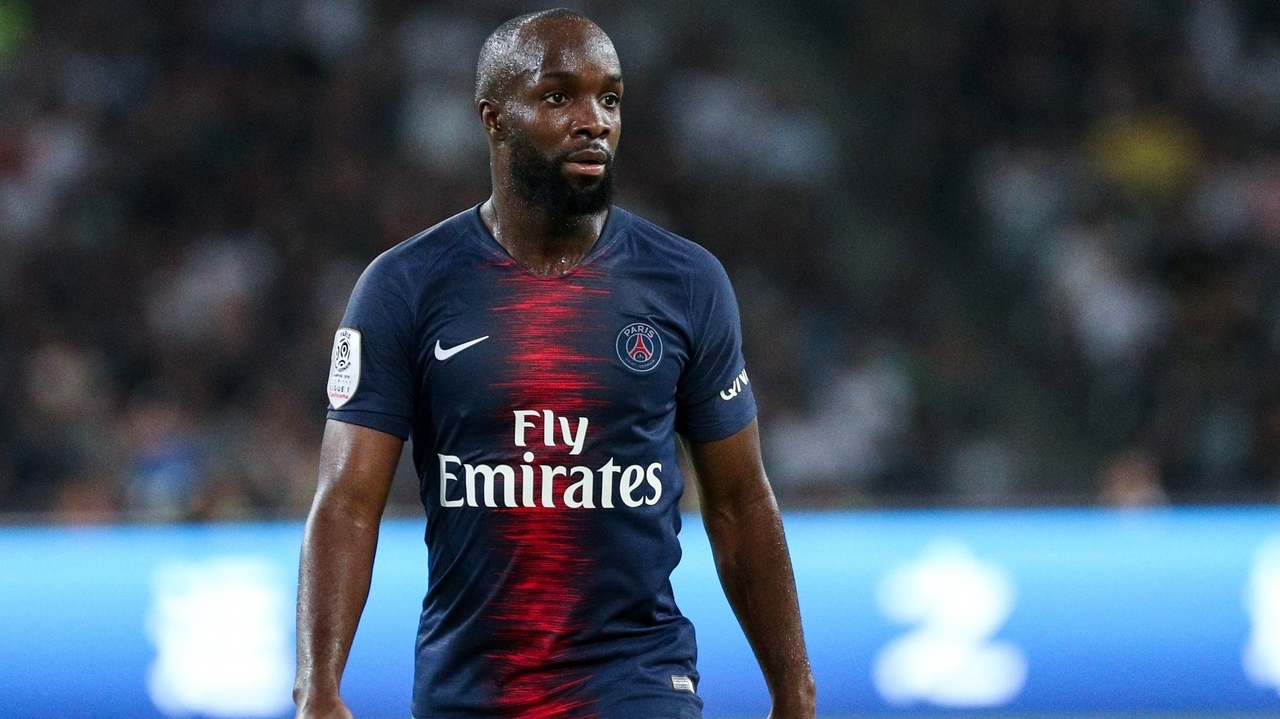 FIFA anuncia que irá adaptar regulamento de transferências após caso Lass Diarra