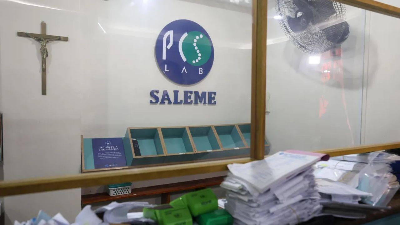 Unopar nega emissão de diploma de funcionária que assinou laudo de doador infectado com HIV