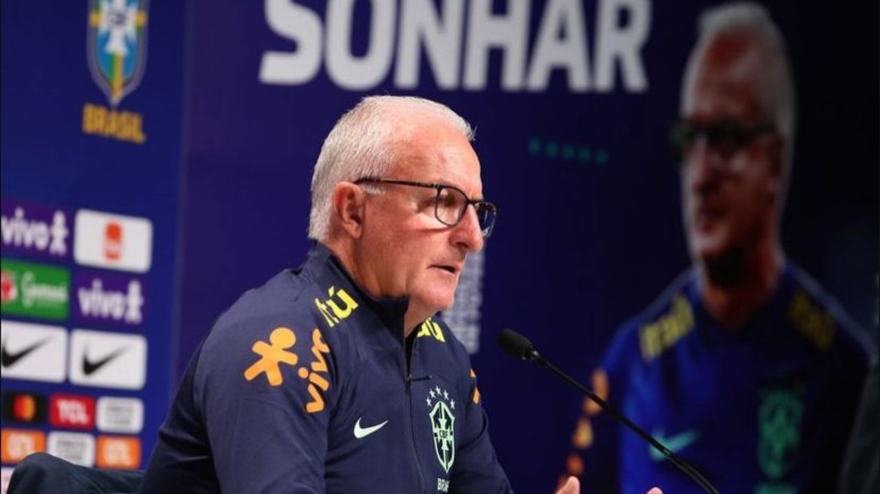 Dorival Junior cobra movimento de jogadores da seleção brasileira