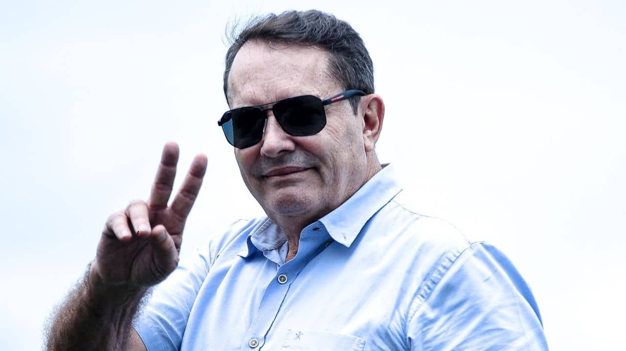 Pedro Lourenço confronta e cobra dívida ao Internacional por Maurício e Wesley