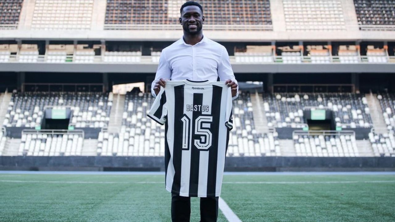 Bastos aumenta visibilidade do Botafogo na Angola devido a sua alta performance