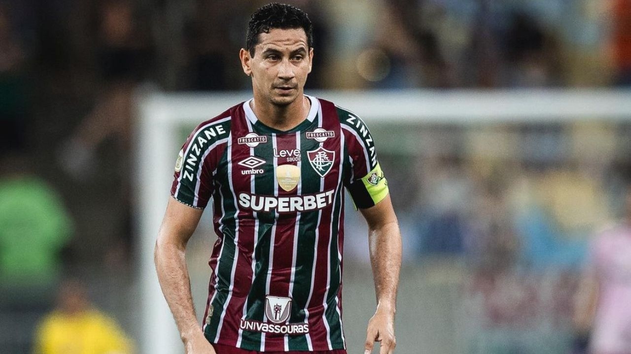 Ganso é decisivo no clássico após perder pênalti