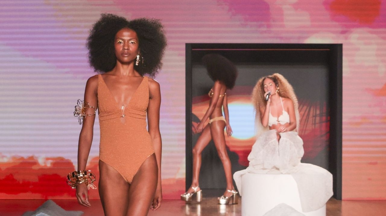 Salinas retorna à SPFW exaltando a brasilidade na beleza