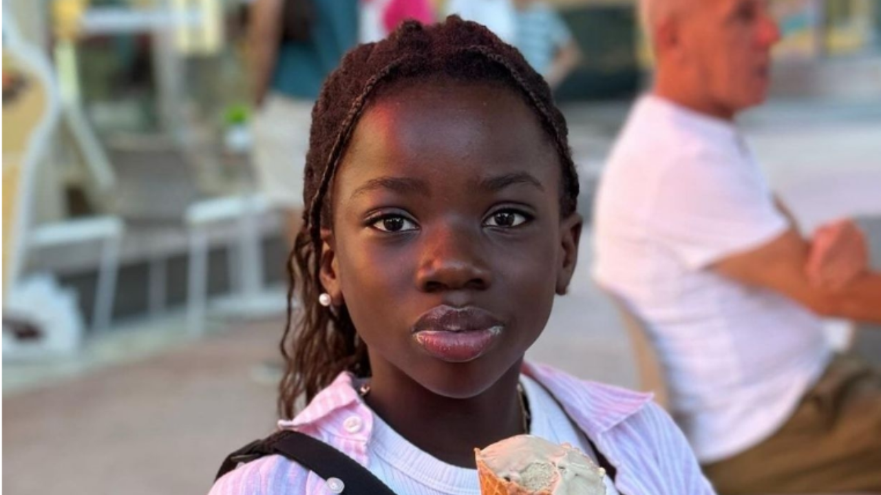 Giovanna Ewbank compartilha vídeo de Titi dançando em show de Bruno Mars