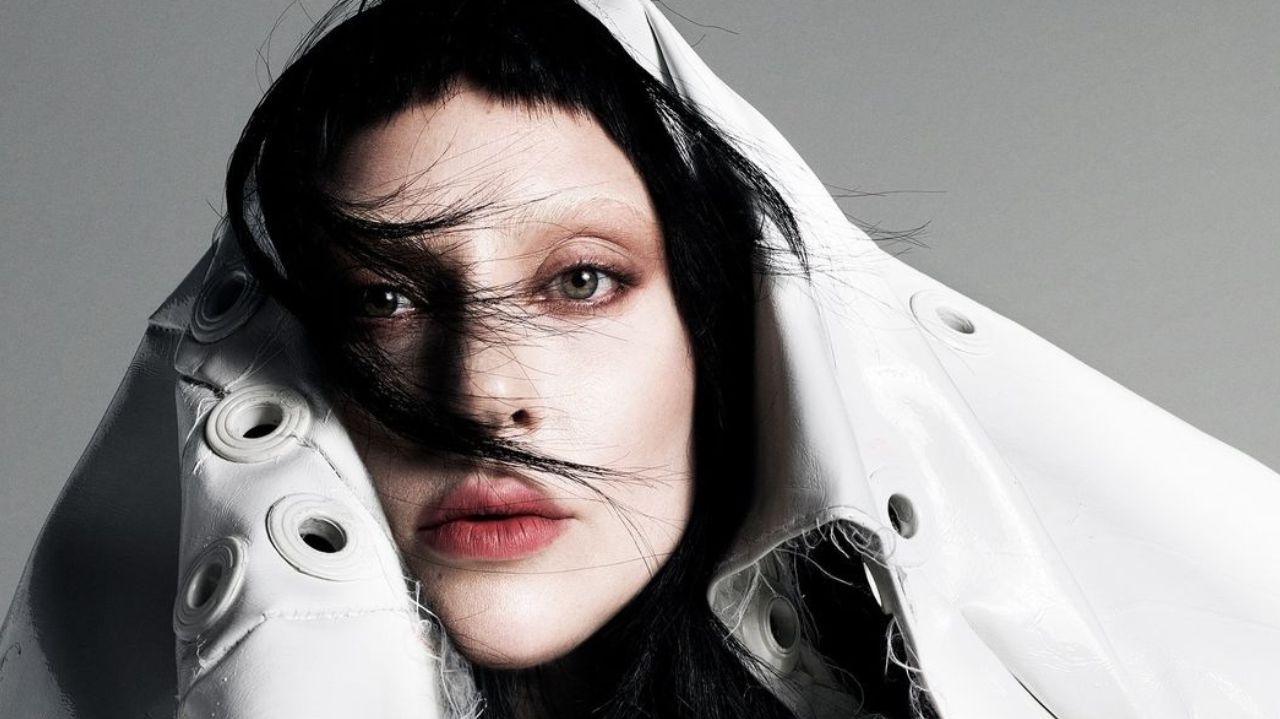 Lady Gaga anuncia lançamento de novo single “Disease”