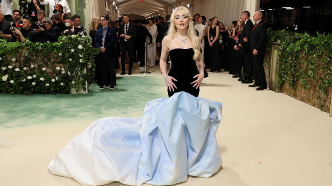 Vestidos de cintura baixa são tendência para o Verão 2024