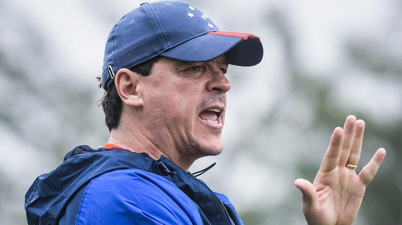 Diniz assume responsabilidade por mau desempenho do Cruzeiro