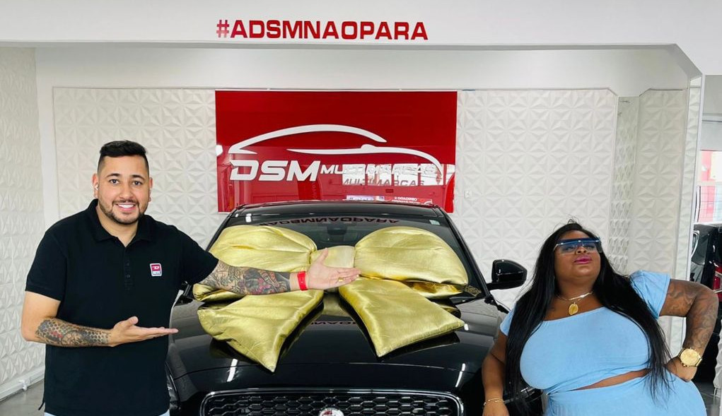 Empresário inova e leva artistas para Curitiba