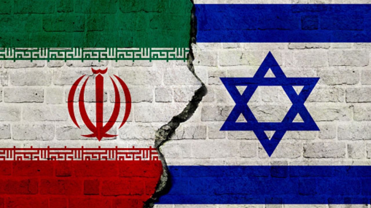 Israel faz novo ataque ao Irã com arsenais poderosos e investimentos bilionários