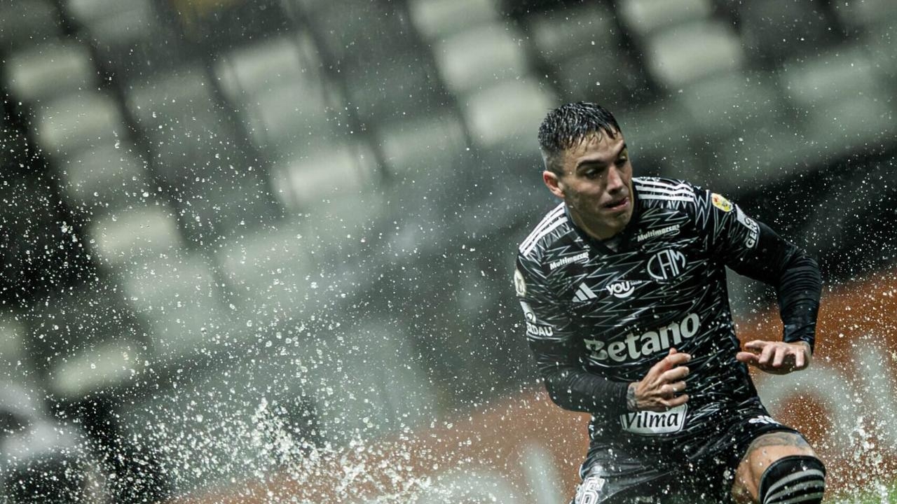 Atlético-MG troca o gramado da Arena MRV urgente para jogo contra o Flamengo