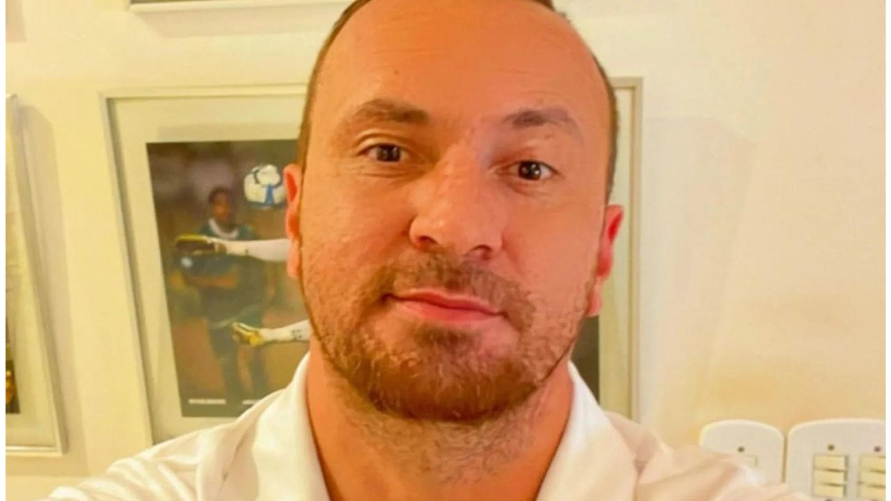 A Fazenda 16: Zé Love discute com grupo rival ao ouvir seu nome em conversa