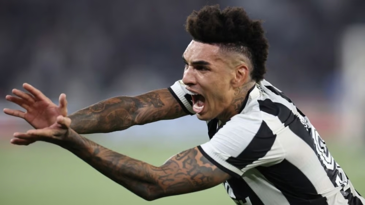 Botafogo deixa “de molho”, e proposta por Igor Jesus será analisada apenas em 2025