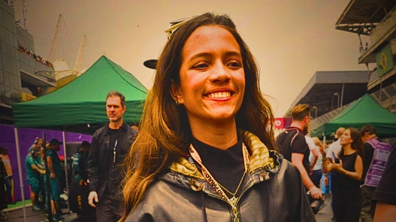 Rayssa Leal e Helena Bordon posam de Louis Vuitton