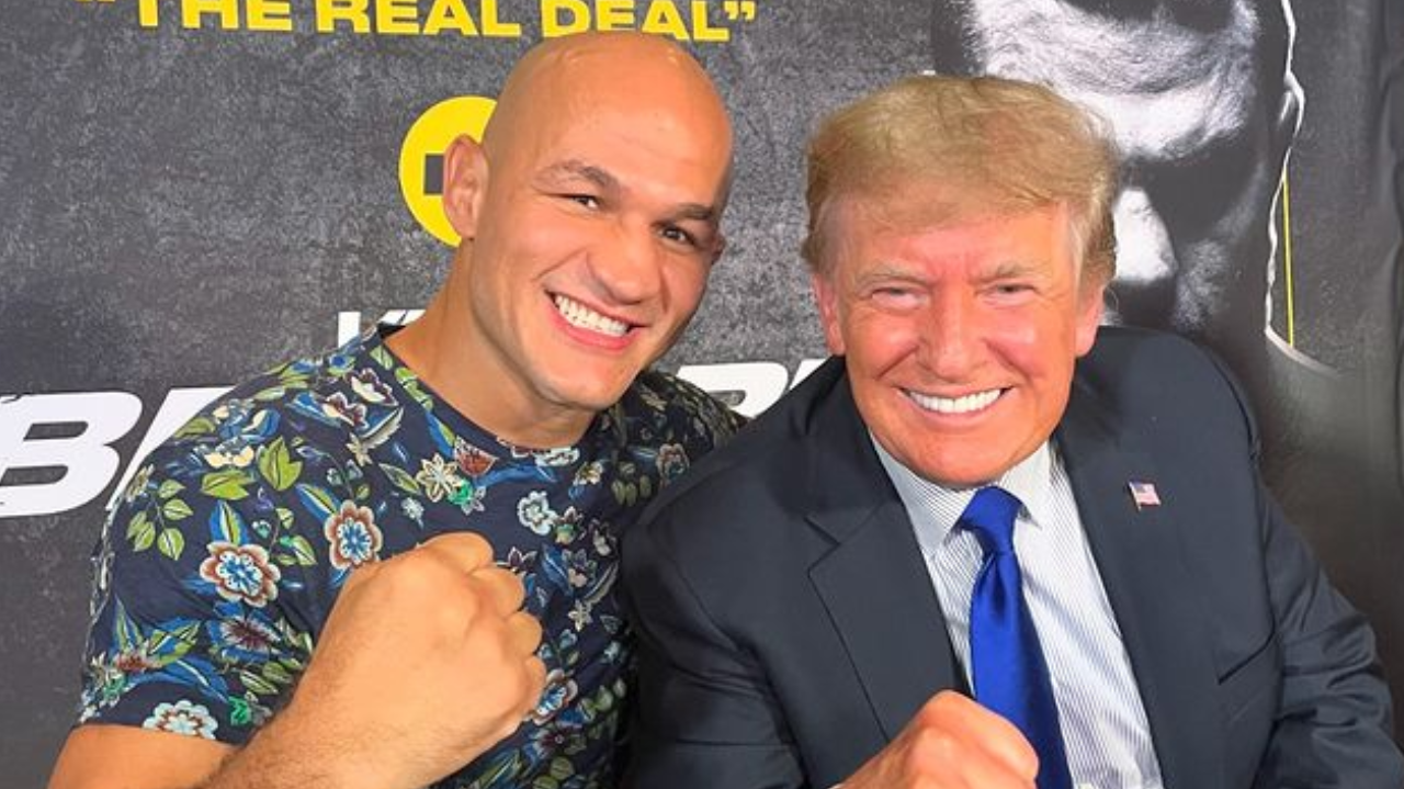 Lutador de MMA Junior Cigano posa ao lado de Donald Trump e é criticado por internautas