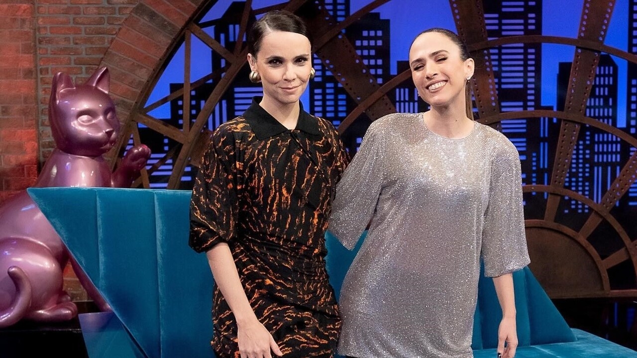 Débora Falabella é desmascarada sobre momentos picantes nos bastidores da Globo