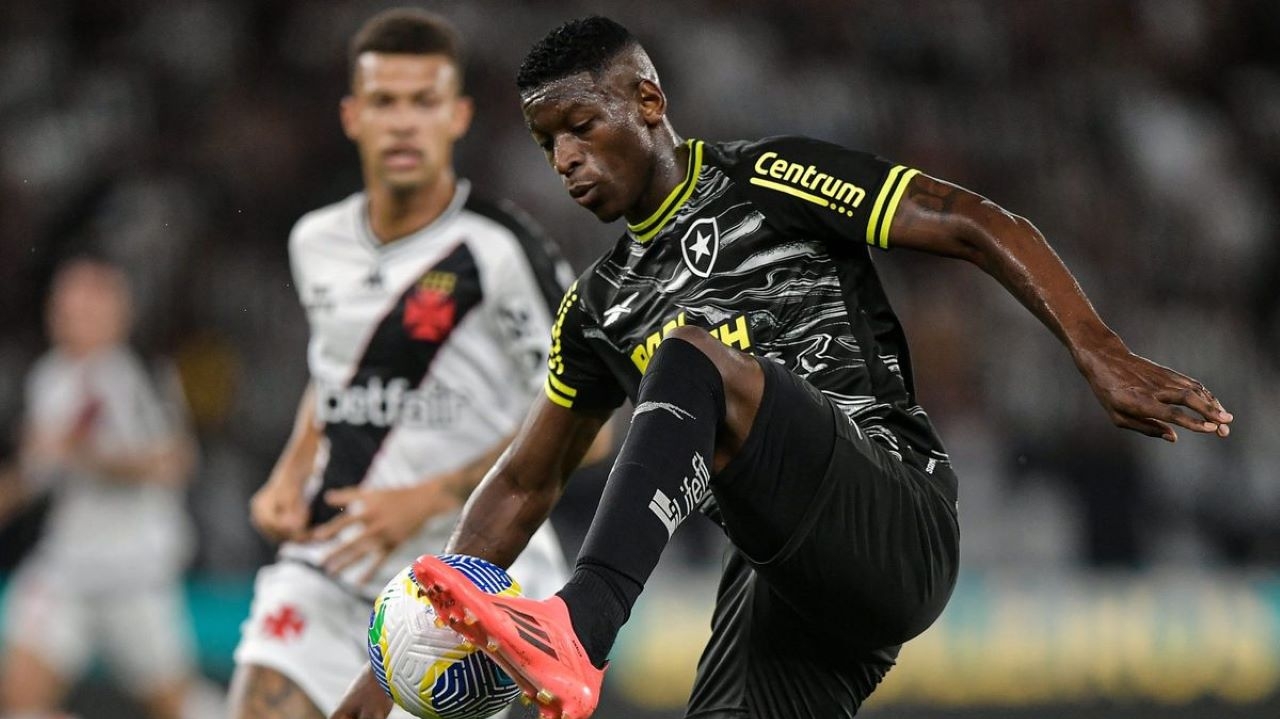 Com rodada muito ao seu favor, Botafogo vê distância aumentar para 6 pontos