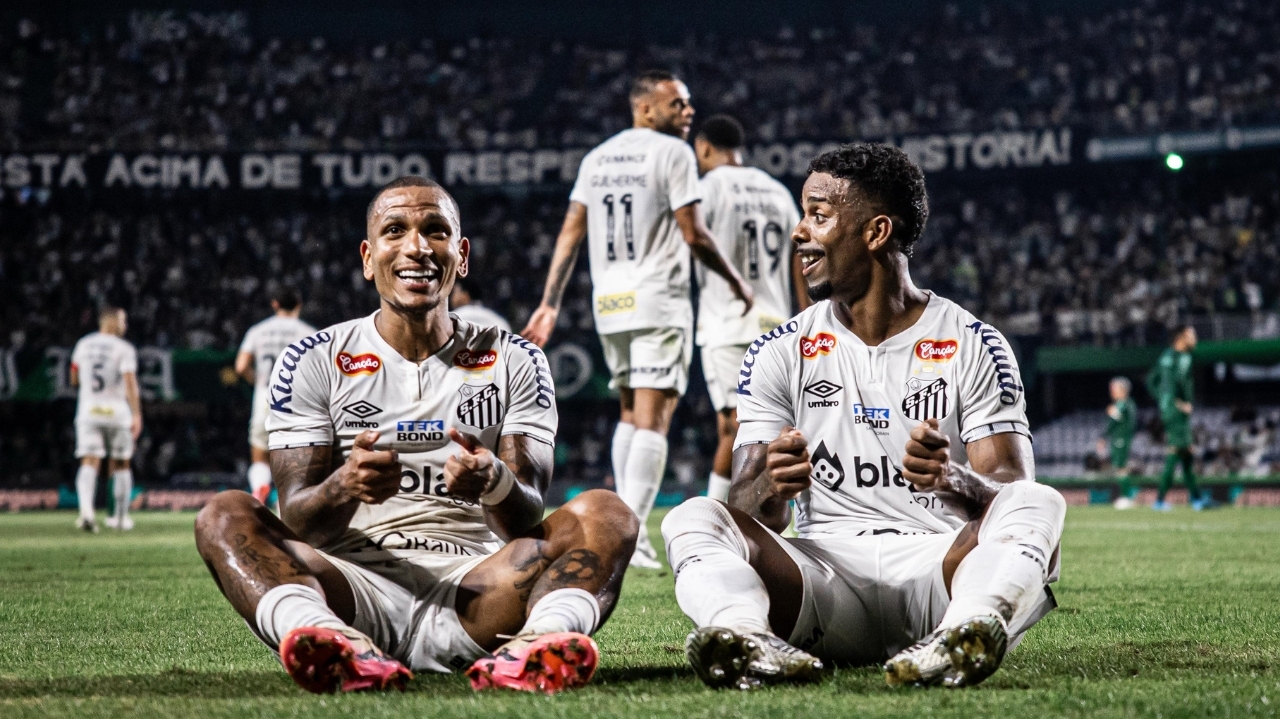 Santos retorna a Série A após vitória contra o Coritiba