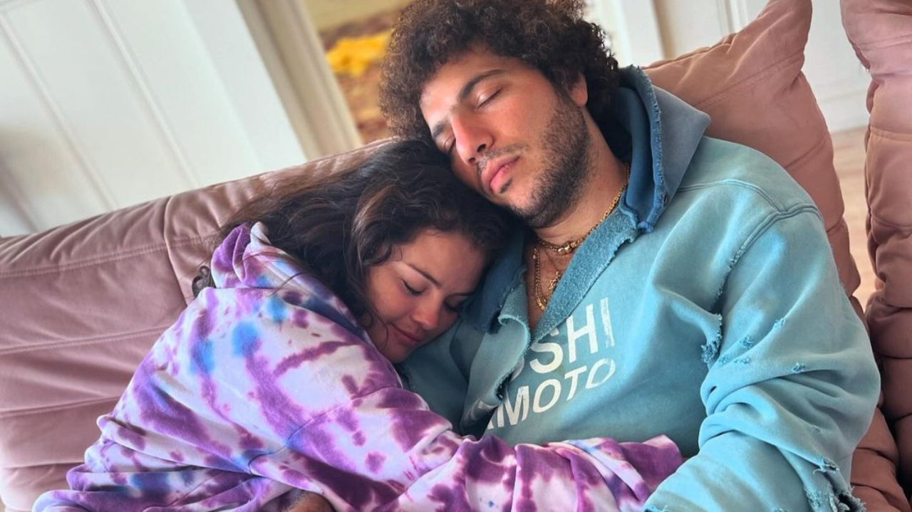 Benny Blanco conta detalhes de dates com Selena Gomez e revela simplicidade da cantora