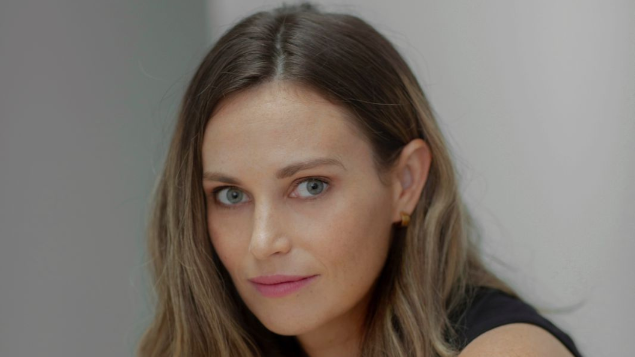 Buzz Editora celebra indicação de “Este verão vai ser diferente” ao prêmio anual Goodreads Choice