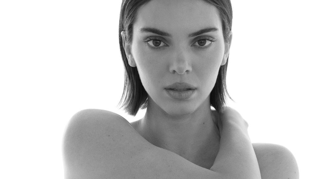 Kendall Jenner faz ensaio fotográfico P&B e esbanja sua beleza natural