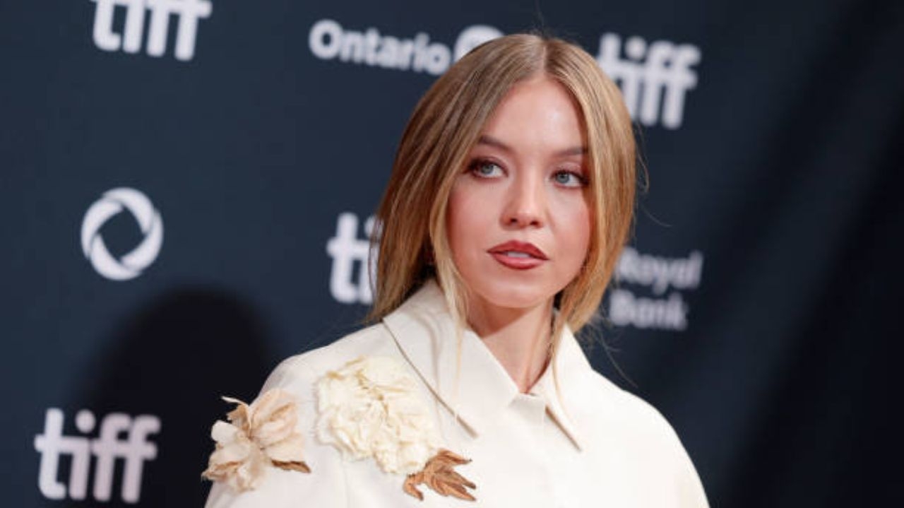 Sydney Sweeney revela rivalidade feminina preocupante em Hollywood
