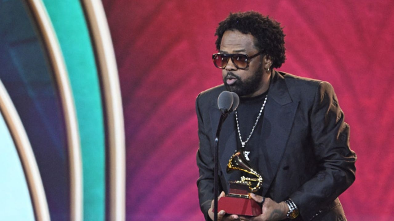 Grammy Latino : Xande de Pilares ganha prêmio de melhor álbum de samba/pagode